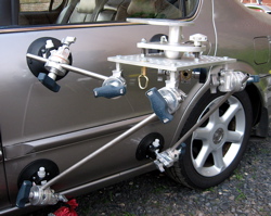 medium sized suction cup car rig