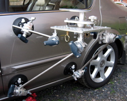 medium sized suction cup car rig